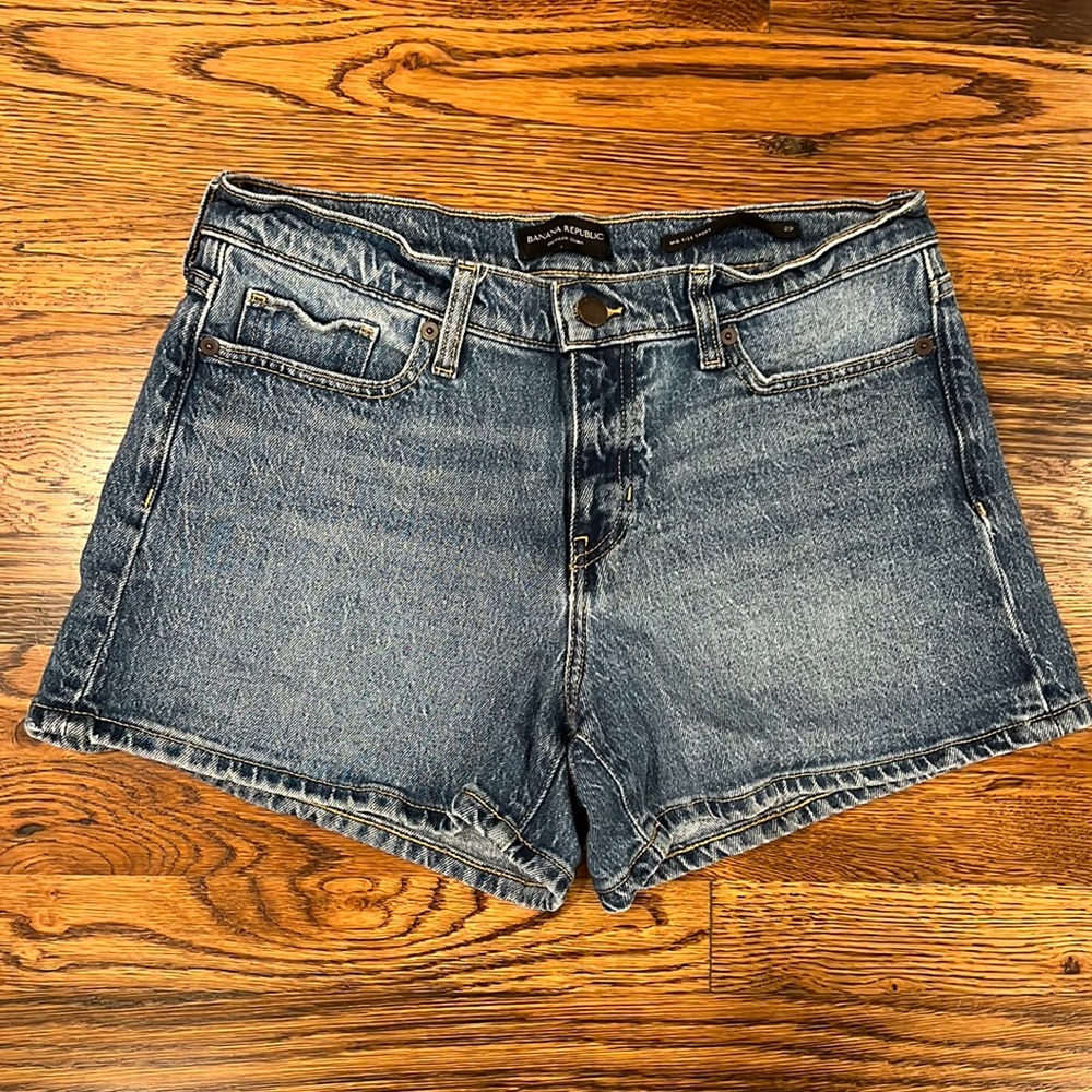 Banana Republic Jean Shorts, Size 29